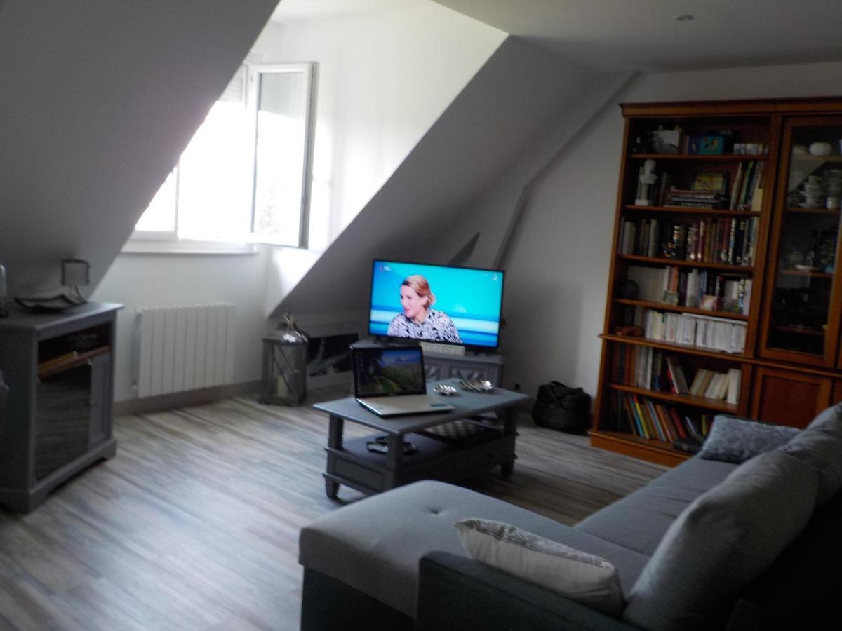 Charmant Appartement Dans Maison De Caractere Saint-Brice-sur-Vienne Exterior photo